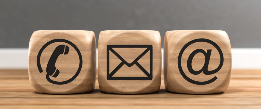 3d Illustration Würfel Aus Holz Kontakt